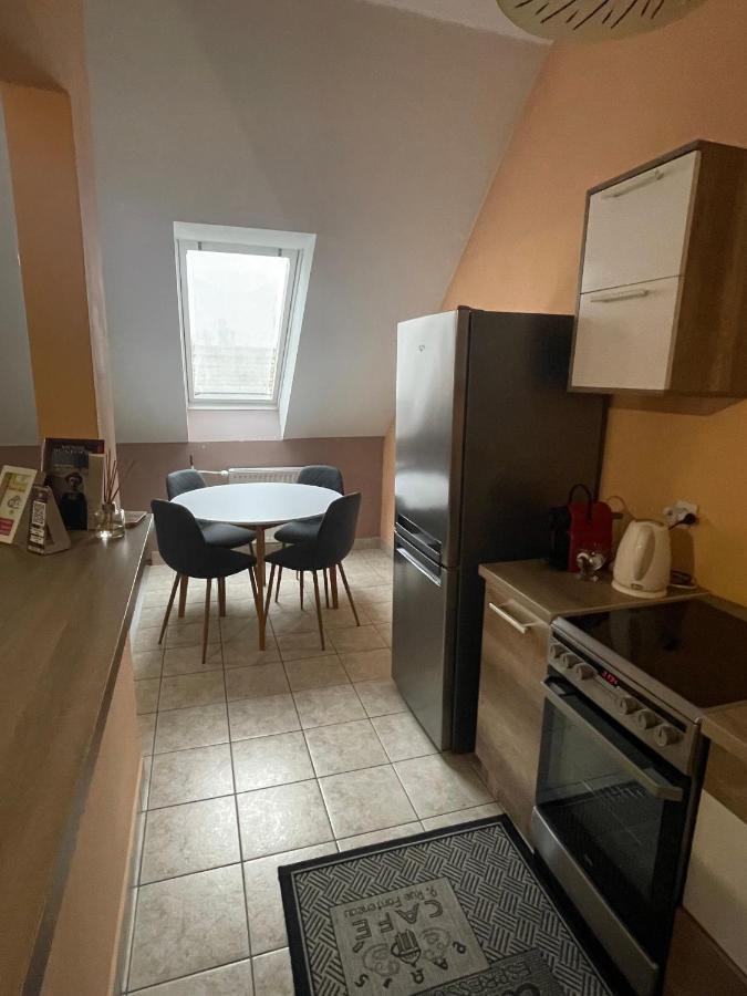Palank Apartman Mosonmagyaróvár المظهر الخارجي الصورة