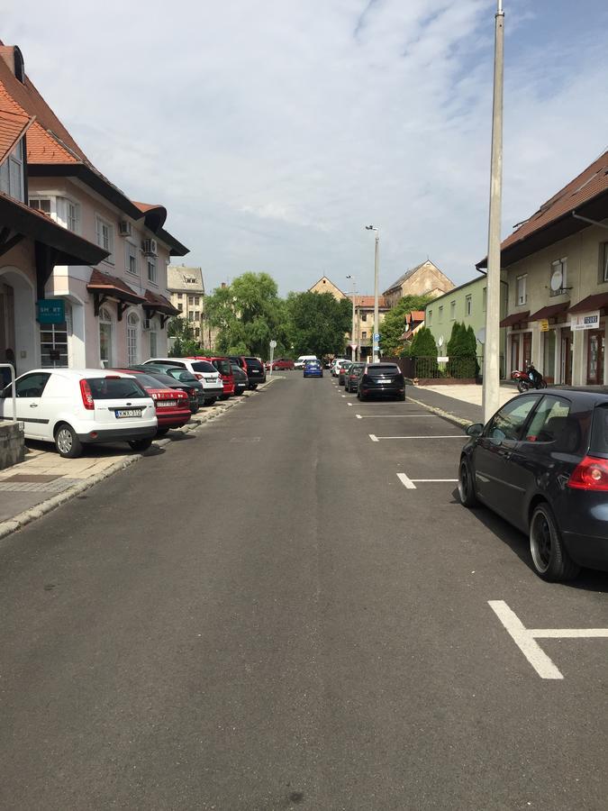 Palank Apartman Mosonmagyaróvár المظهر الخارجي الصورة